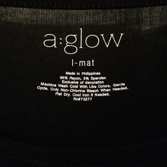 ***Sold Host Pick! NWT Nursing shirt - Picture 5 of 6